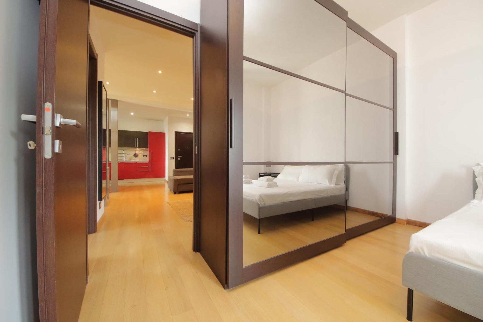 Cozy And Comfy Apartment In Piramide Metro Stop Rome Exterior photo